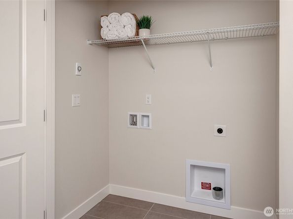 18717 68th Avenue NE 103, Kenmore WA 98028