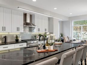 18717 68th Avenue NE 103, Kenmore WA 98028