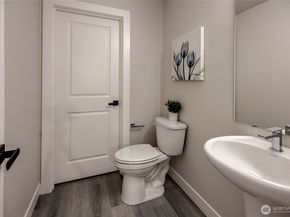 18717 68th Avenue NE 103, Kenmore WA 98028