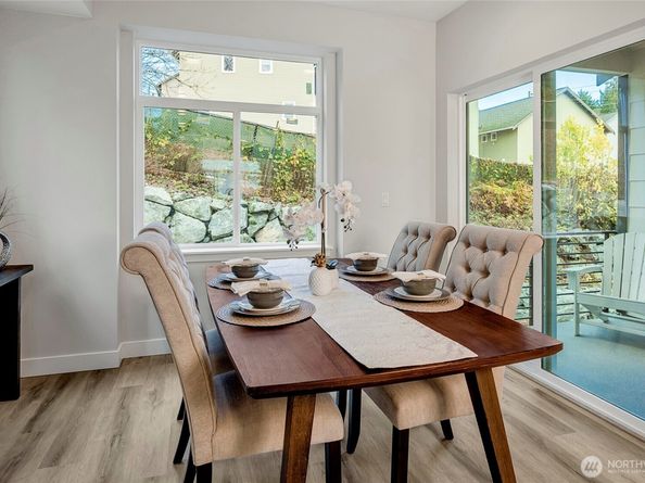 18717 68th Avenue NE 103, Kenmore WA 98028