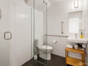 551 28th Avenue, Seattle WA 98122