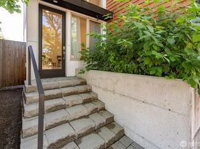 551 28th Avenue, Seattle WA 98122