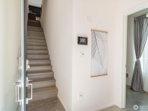 551 28th Avenue, Seattle WA 98122