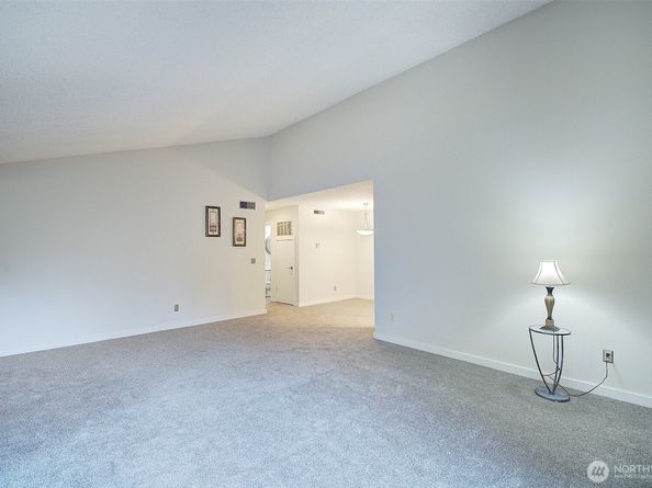 11416 NE 128th Street 67, Kirkland WA 98034