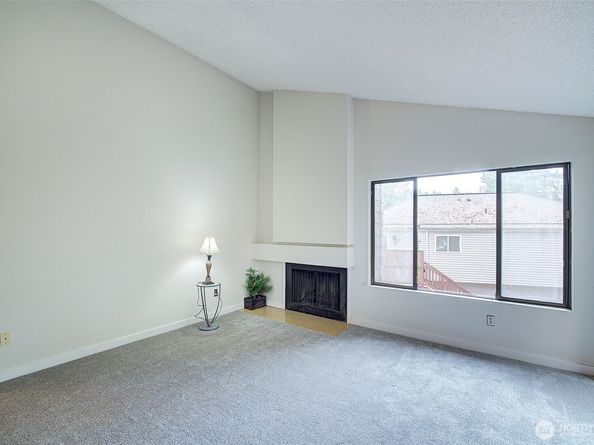 11416 NE 128th Street 67, Kirkland WA 98034