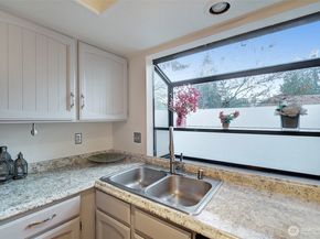 11416 NE 128th Street 67, Kirkland WA 98034