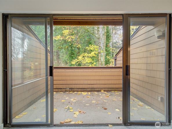 11416 NE 128th Street 67, Kirkland WA 98034