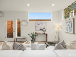 1227 B N 48th Street, Seattle WA 98103