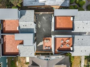 1227 B N 48th Street, Seattle WA 98103