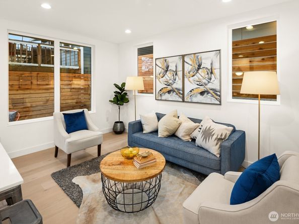 808 34th Avenue, Seattle WA 98122