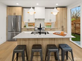 808 34th Avenue, Seattle WA 98122