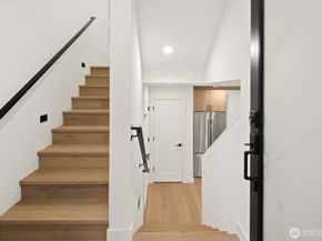 808 34th Avenue, Seattle WA 98122