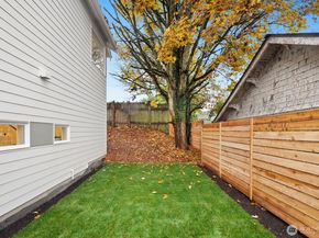 808 34th Avenue, Seattle WA 98122