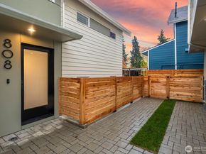 808 34th Avenue, Seattle WA 98122