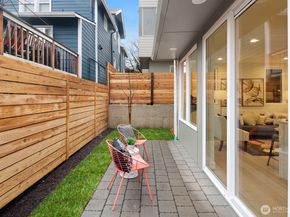 808 34th Avenue, Seattle WA 98122