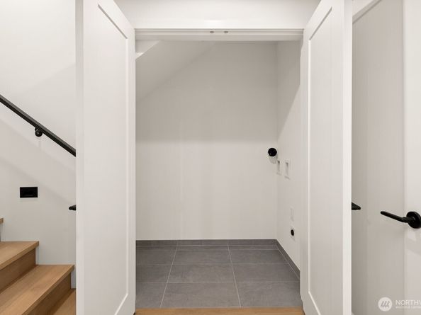 808 34th Avenue, Seattle WA 98122