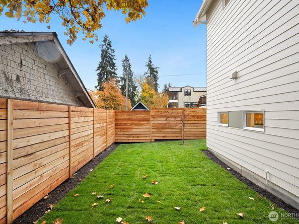 808 34th Avenue, Seattle WA 98122