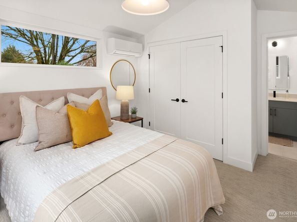 808 34th Avenue, Seattle WA 98122