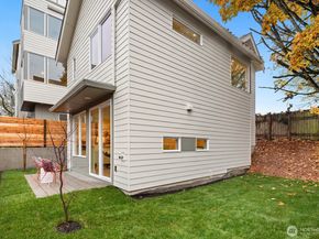 808 34th Avenue, Seattle WA 98122