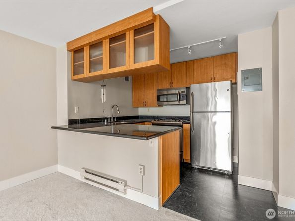 1105 Spring Street 701, Seattle WA 98104