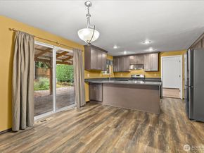 1007 174th Avenue NE, Bellevue WA 98008