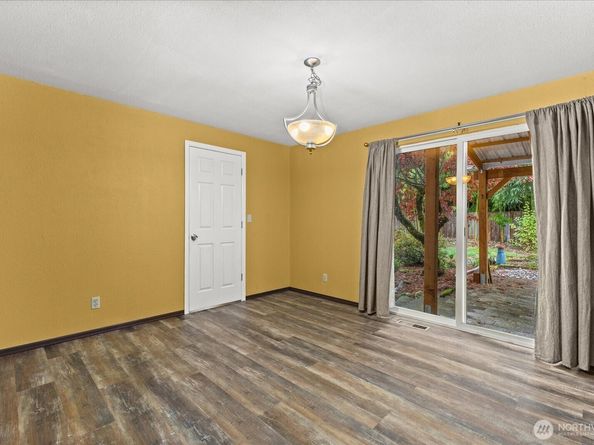 1007 174th Avenue NE, Bellevue WA 98008