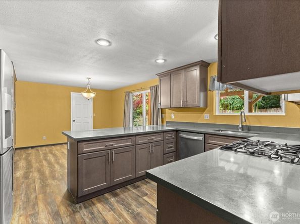 1007 174th Avenue NE, Bellevue WA 98008