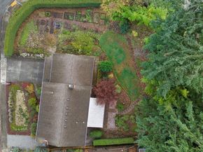 1007 174th Avenue NE, Bellevue WA 98008