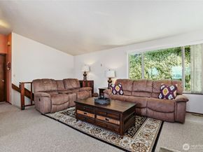 10 S Beach Drive, Hat Island WA 98206