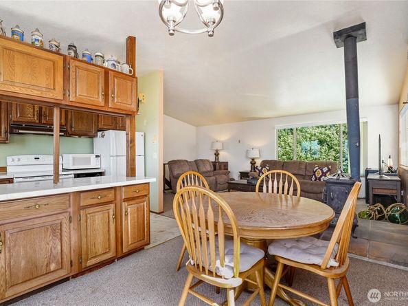 10 S Beach Drive, Hat Island WA 98206