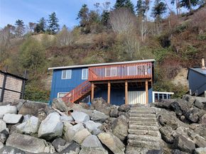 10 S Beach Drive, Hat Island WA 98206