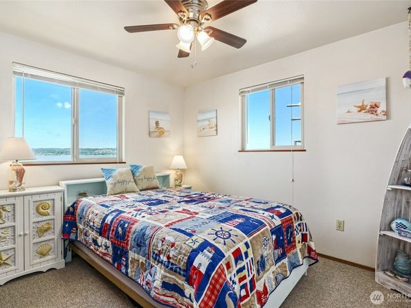 10 S Beach Drive, Hat Island WA 98206