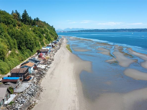 10 S Beach Drive, Hat Island WA 98206