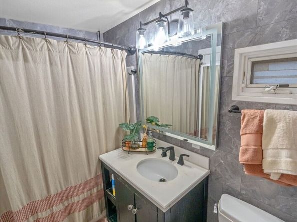 20827 59th Place W, Lynnwood WA 98036