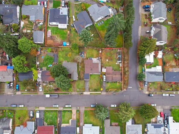 20827 59th Place W, Lynnwood WA 98036