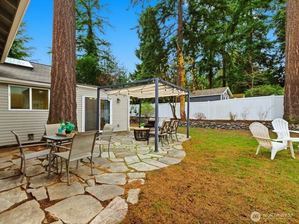 13112 3rd Ave NW, Seattle WA 98177