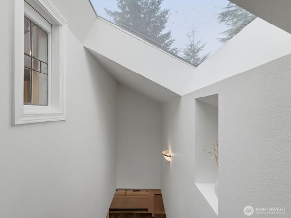 13112 3rd Ave NW, Seattle WA 98177