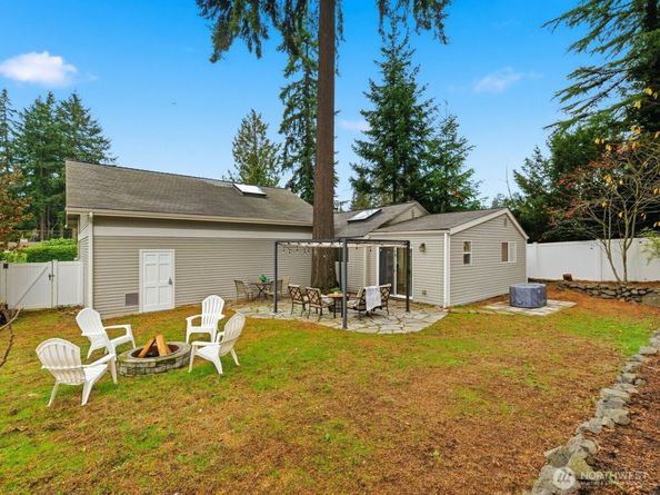 13112 3rd Ave NW, Seattle WA 98177