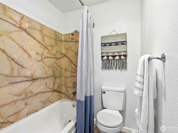 23601 112th Avenue SE A103, Kent WA 98031