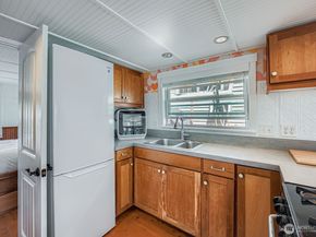 1900 Westlake Avenue N B20, Seattle WA 98109