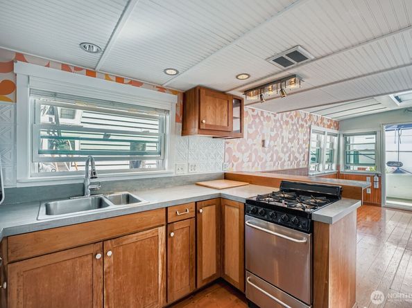 1900 Westlake Avenue N B20, Seattle WA 98109