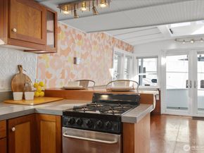 1900 Westlake Avenue N B20, Seattle WA 98109