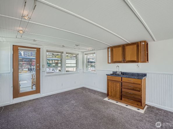 1900 Westlake Avenue N B20, Seattle WA 98109