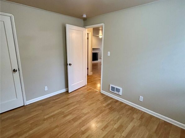 18303 9th Avenue NE, Shoreline WA 98155