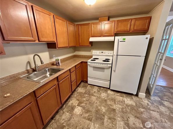 18303 9th Avenue NE, Shoreline WA 98155