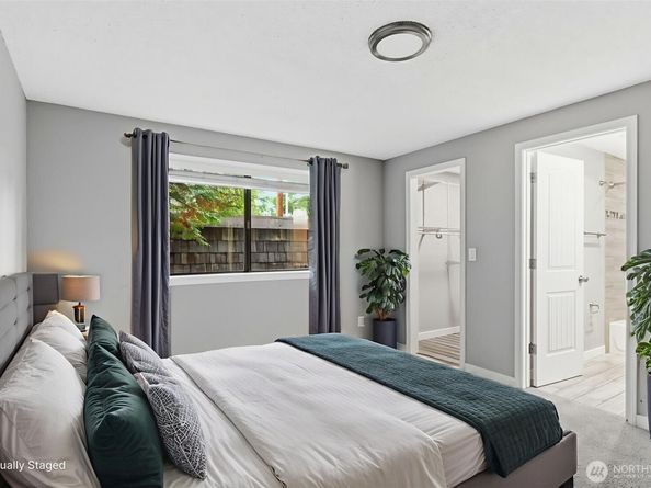 8621 25th Avenue SW B, Seattle WA 98106