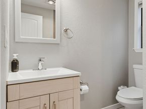 8621 25th Avenue SW B, Seattle WA 98106