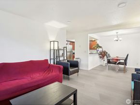 705 NE 143rd Avenue A1, Bellevue WA 98007