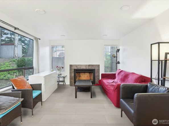 705 NE 143rd Avenue A1, Bellevue WA 98007