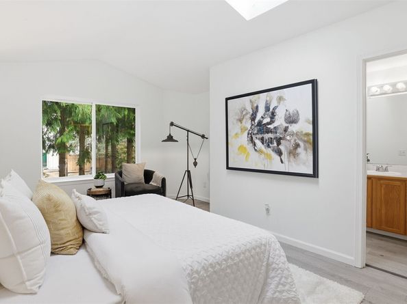 2609 SW Holden Street, Seattle WA 98126